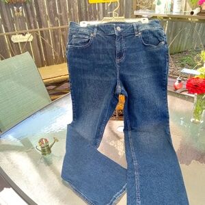 NWOT M Jeans by Maurices Classic Straight Midrise Jean, 14